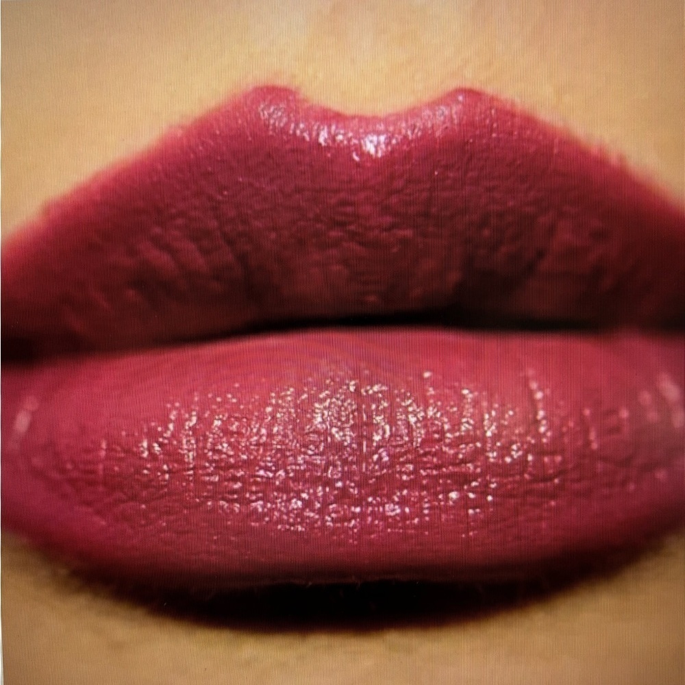 Rich Berry Burberry liquid lip Velvet NIB
